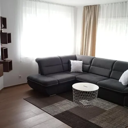 Rada Apartment *