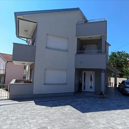Rada Apartment